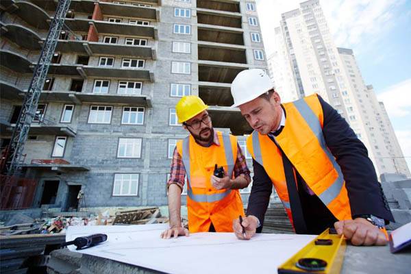 Tuition and Salary Outlook of  Construction Management Degree